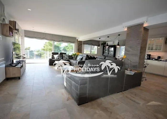 Costa Brava Holidays Mimosa Sea View And Luxe Villa Lloret de Mar